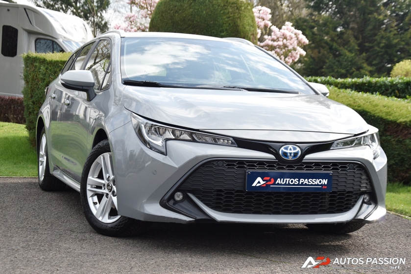 TOYOTA COROLLA TOURING SPORT