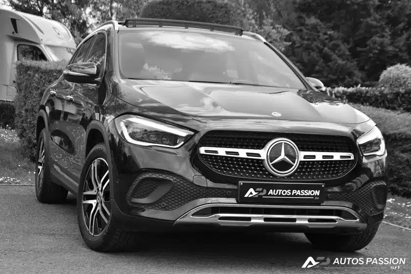 MERCEDES GLA 180 BUSINESS SOLUTION 2.0