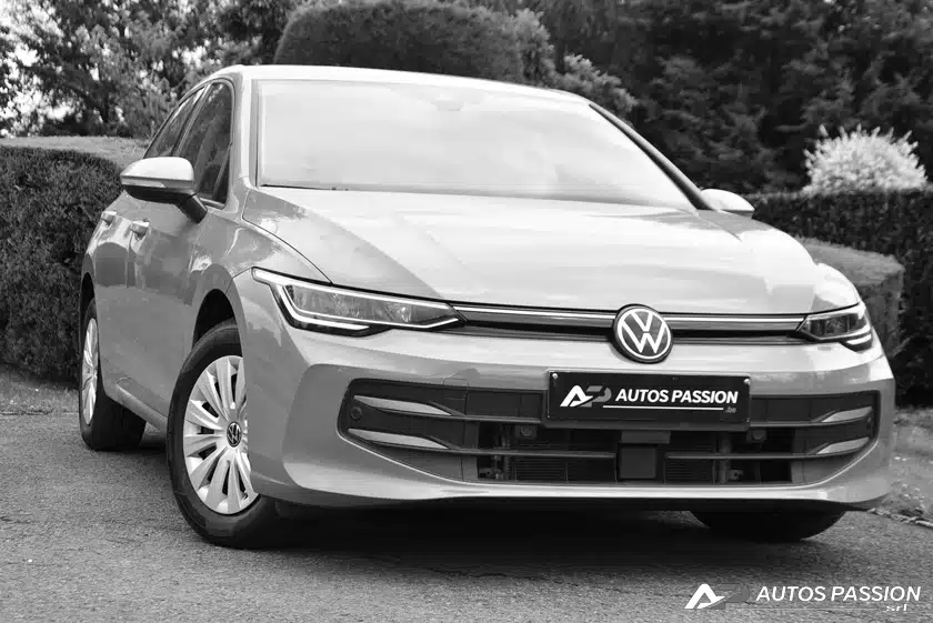 VOLKSWAGEN GOLF 8