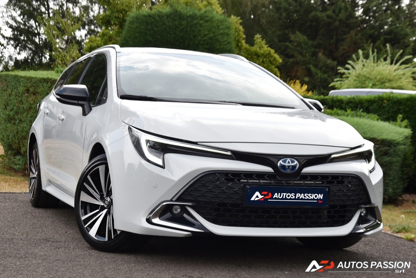 TOYOTA COROLLA TOURING SPORTS