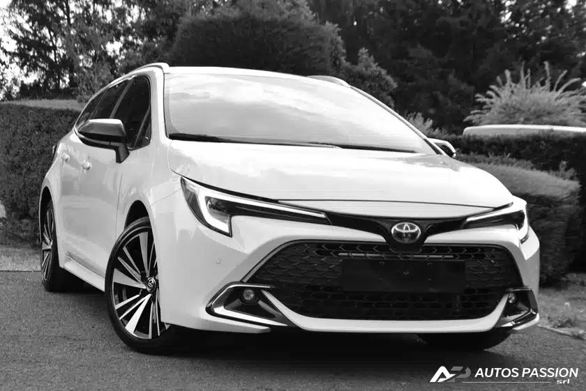TOYOTA COROLLA TOURING SPORTS